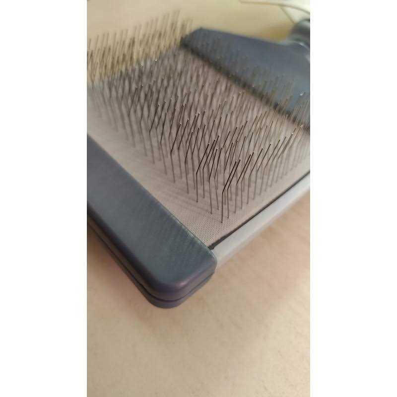 Flexible Massage & Slicker Brush for Cats W15149
