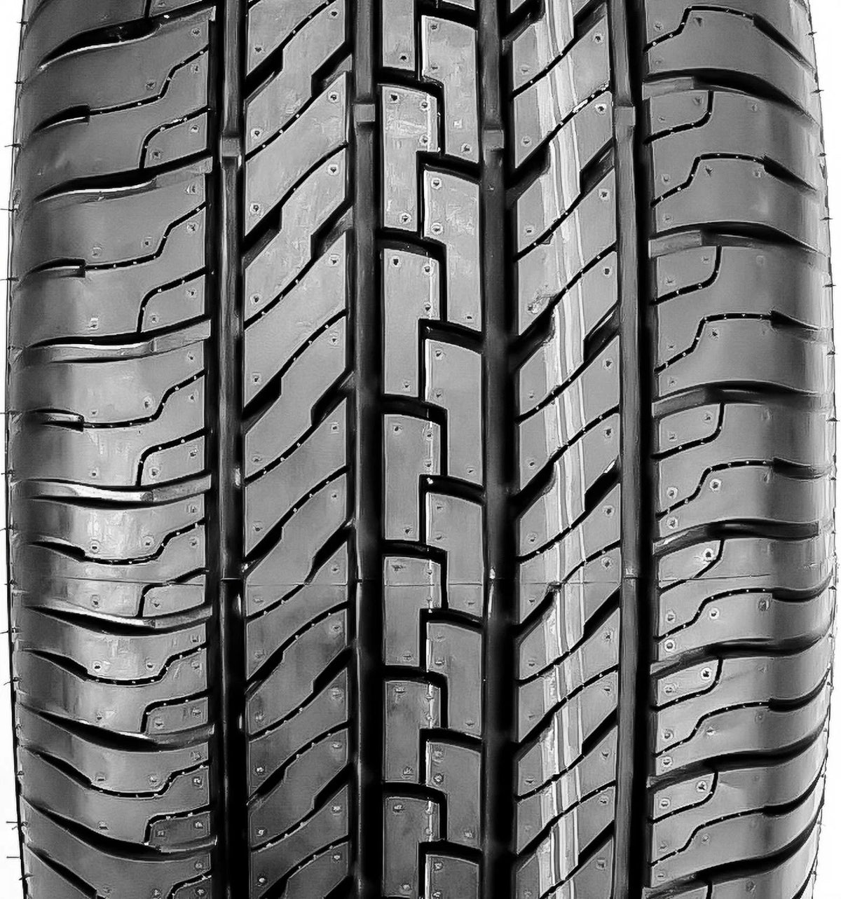 P235/70R16 104T Tire L4550