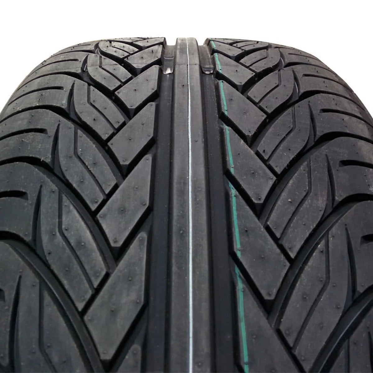 Set of 4 285/45R22 114V XL UHP Ultra High Performance SUV / CUV Tires G981912